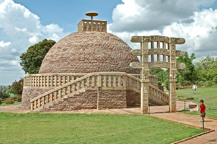 Bhopal, Sanchi & Bhimbetka UNESCO WHS Tour
