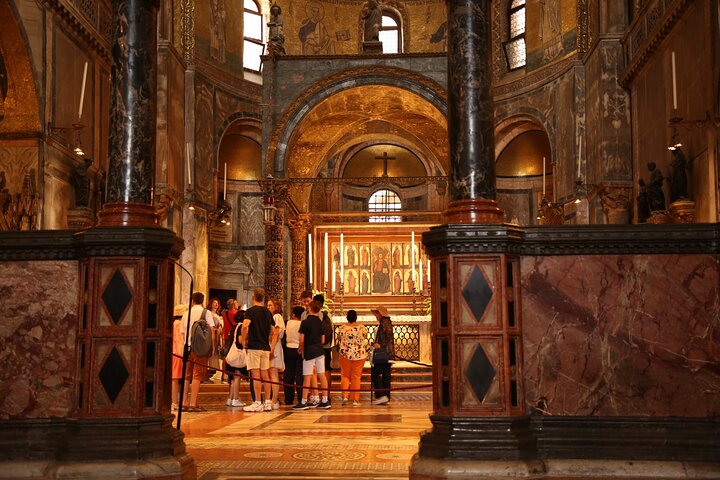 Venice: St.Mark's Basilica & Doge's Palace Tour with Tickets