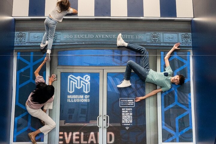 Cleveland Museum of Illusions Ticket