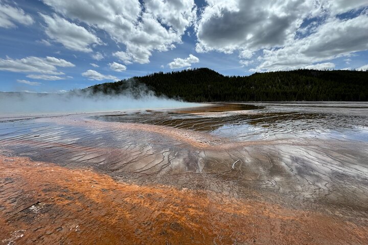 250th Celebration Yellowstone Open Air tour W/lunch and Souvenir
