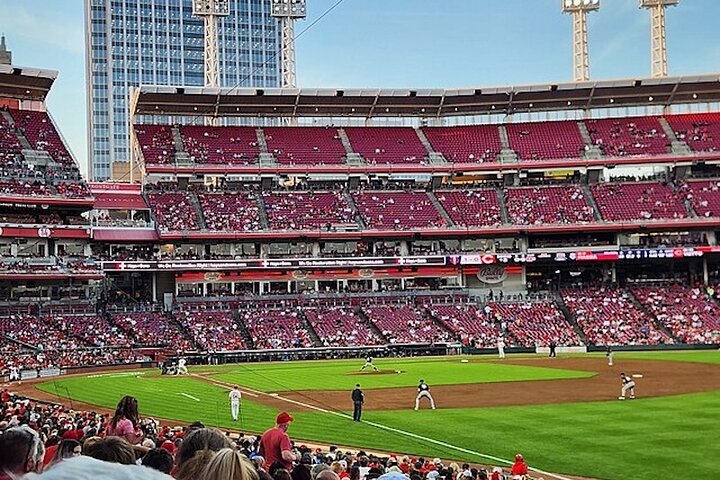 Cincinnati Reds Baseball Game at Great American Ballpark