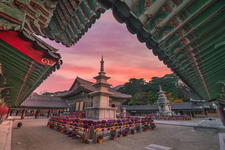 Gyeongju UNESCO World Heritage Sites and History Full-Day Tour with Lunch