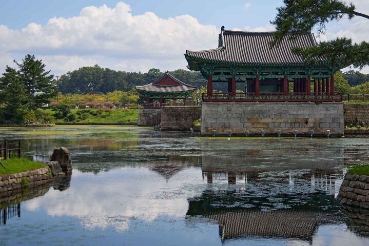 Gyeongju UNESCO World Heritage Sites and History Full-Day Tour with Lunch