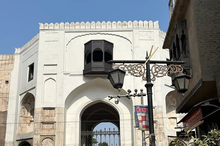 Discover Peshawar Full Day Guided Tour from Islamabad