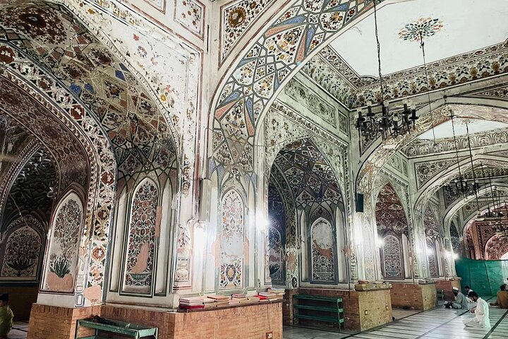Discover Peshawar Full Day Guided Tour from Islamabad