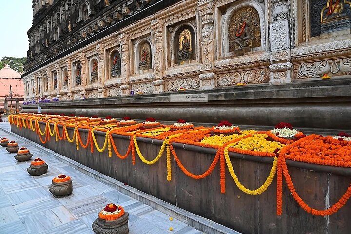 Private Tour of Bodhgaya and Gaya Including Vishnupad Temple
