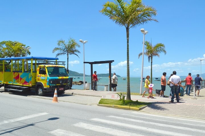 Bombinhas with Safari - Meet 7 Beaches of the Enchanted Peninsula