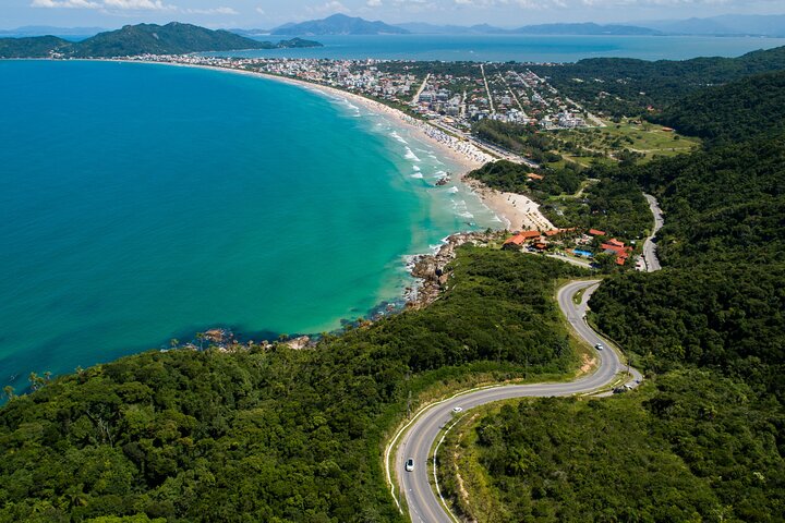 Bombinhas with Safari - Meet 7 Beaches of the Enchanted Peninsula