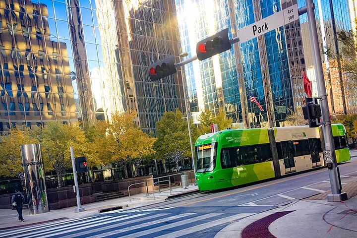 Guided Streetcar Hop On/Off Tour