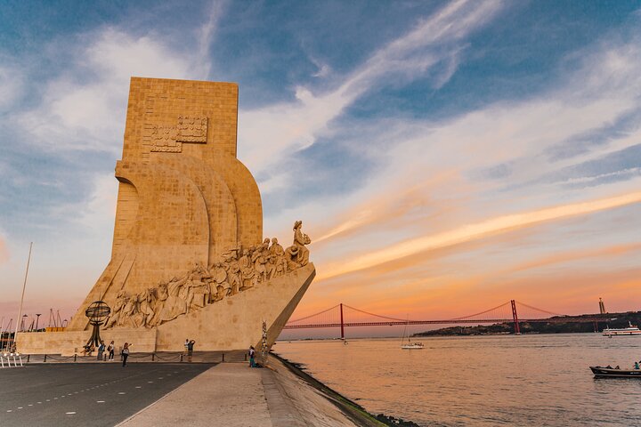 True 4Hour Private Tuk Tuk Tour: Discover Lisbon with a Local!