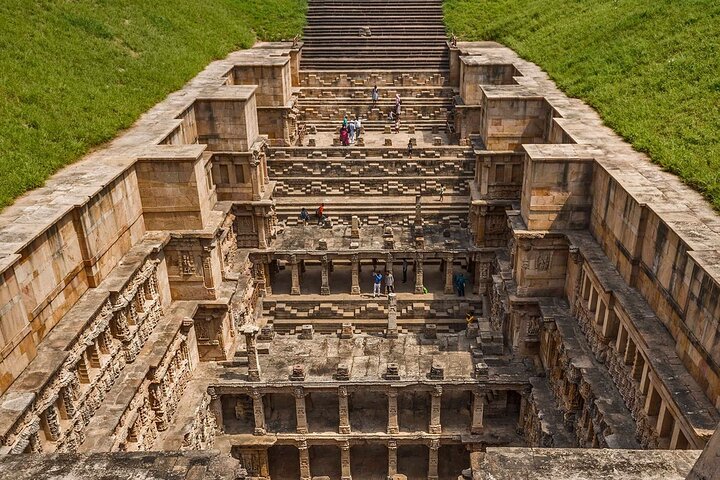Stepwells of Gujarat: Adalaj and Rani ki Vav Private Tour