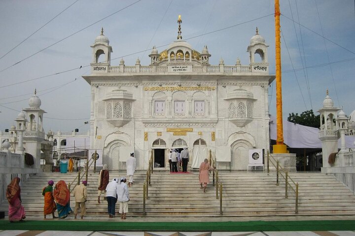 Driving through Marvels: Vadodara to Hyderabad