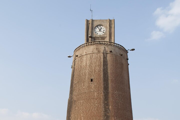 Driving through Architectural Marvels: Hyderabad to Vadodara