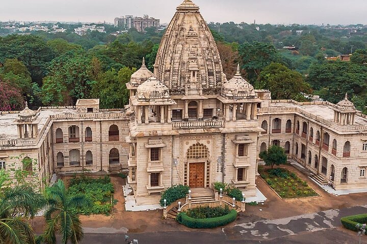 Driving through Architectural Marvels: Hyderabad to Vadodara