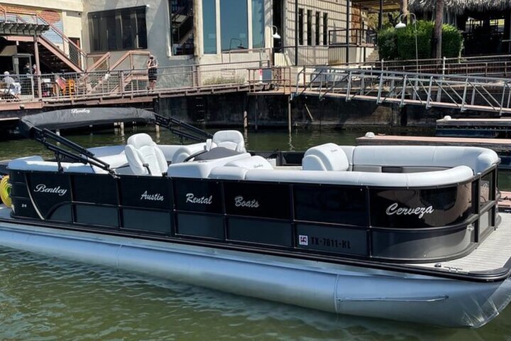 Lake Austin Boat Cruise 1.5 Hour Scenic Tour BYOB Per Person
