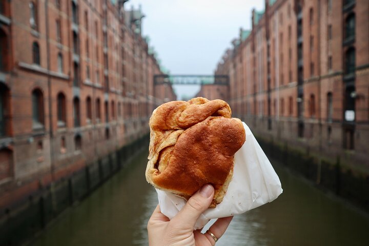 Hamburg Walking Food Tour with 7 Authentic Local Dishes