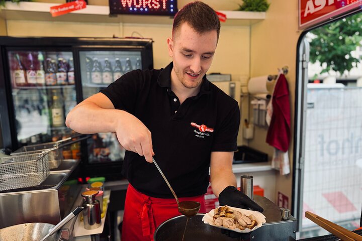 Hamburg Walking Food Tour with 7 Authentic Local Dishes