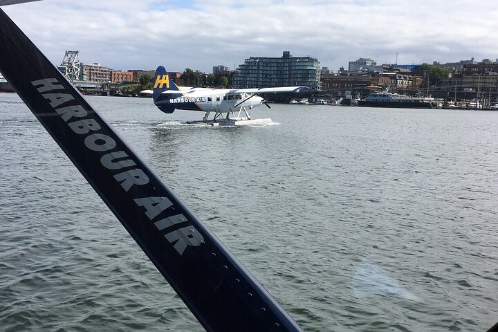 Victoria Panorama Scenic Seaplane Tour