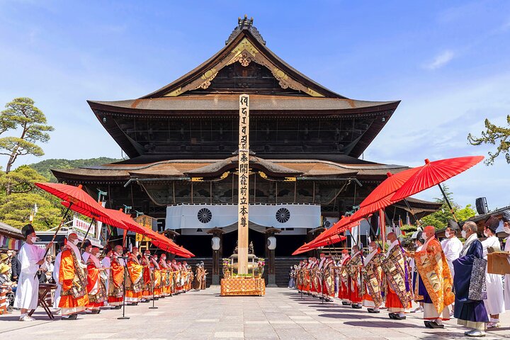 Nagano Snow Monkeys -Half day Private Tour