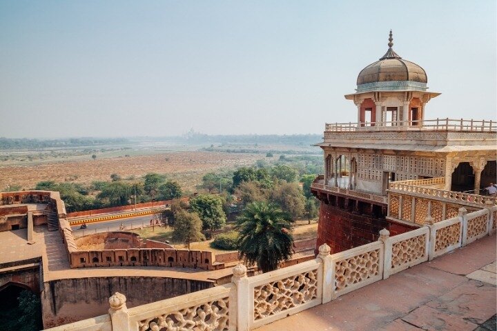 Private sunrise Taj Mahal and Agra Tour from Delhi