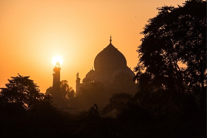 Private sunrise Taj Mahal and Agra Tour from Delhi