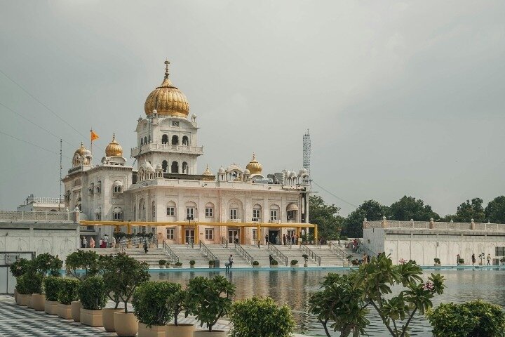 Private sunrise Taj Mahal and Agra Tour from Delhi