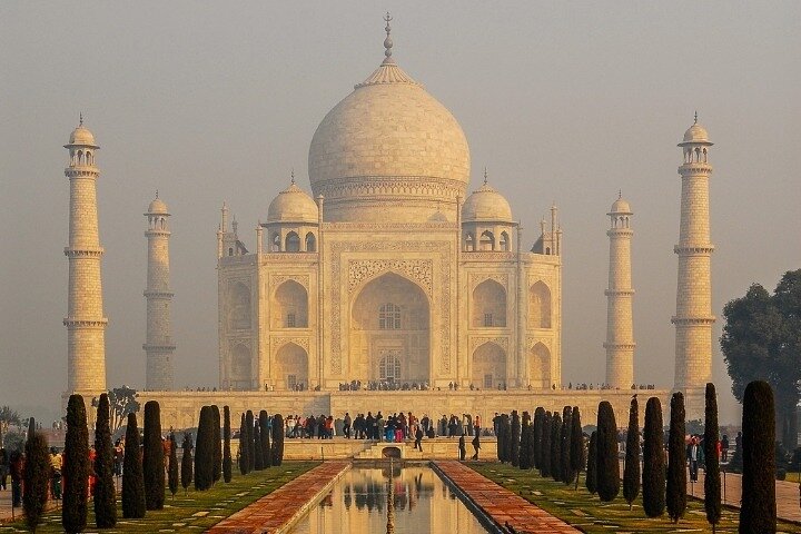 Private sunrise Taj Mahal and Agra Tour from Delhi