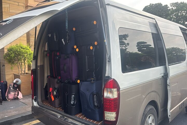 Guangzhou Baiyun Airport to Hotels: Private with Meet & Greet