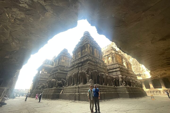 Vadodara to Aurangabad Drive to Explore the Man-made Wonder