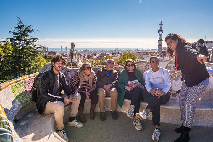 Park Guell and Sagrada Familia Tour with Skip the Line Tickets