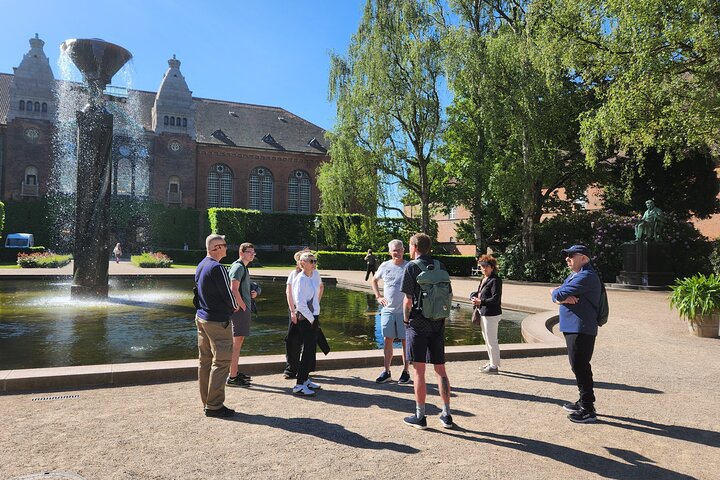 Walk & Canal Tour: Copenhagen Highlights + Changing of the Guards