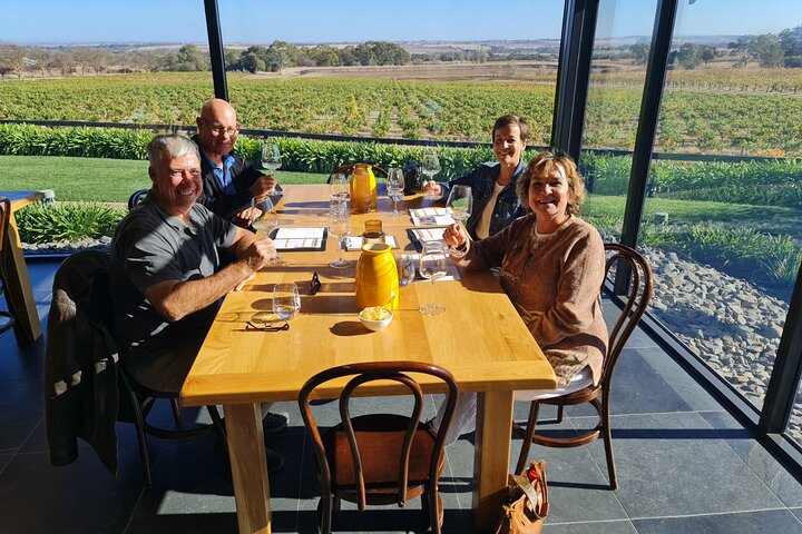 Group of Four Private Barossa Wine Tour with Lunch