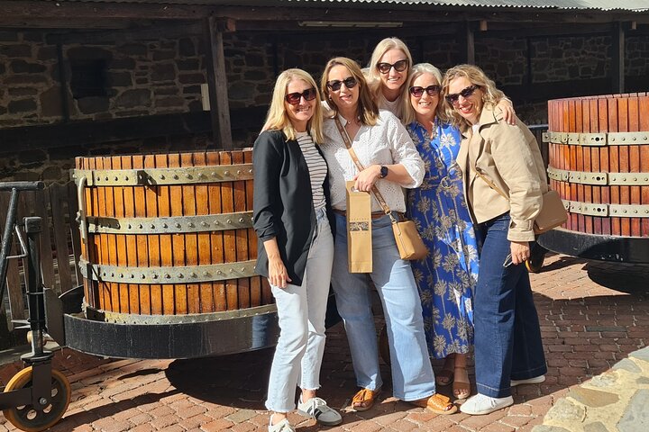 Group of Four Private Barossa Wine Tour with Lunch