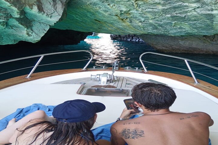 Half Day Private Boat Tour of Capri