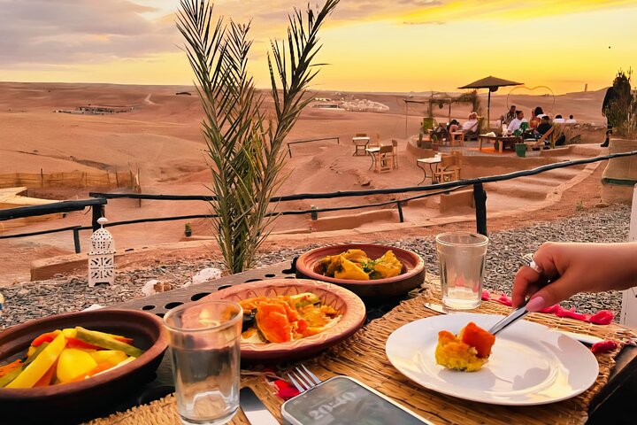Agafay Desert Dinner, Camel Ride, Fire Show & Traditional Music