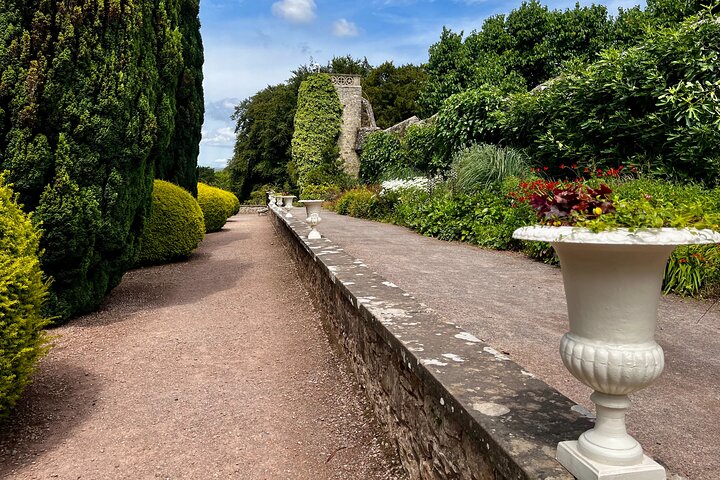 Cardiff: South Wales Cliffs, Beaches & Castles Day Tour