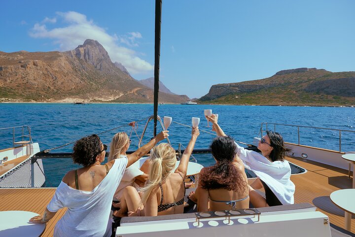 Balos & Gramvousa: Cruise with Meals, Drinks & Transfer