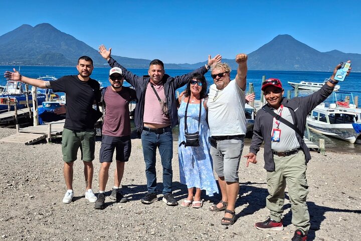 Shuttle One Way from Panajachel to Guatemala city