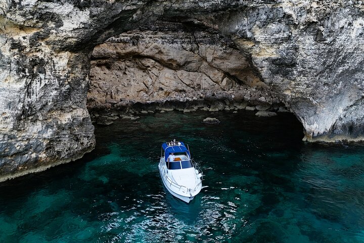 Private Boat Charter Blue Lagoon Crystal Lagoon Comino and Gozo