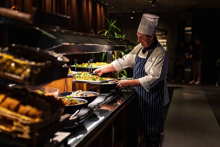 Te Puia: Te Pō Indigenous Evening Experience with Dinner