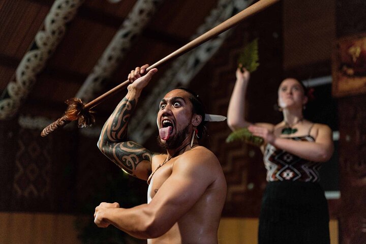 Te Puia: Te Pō Indigenous Evening Experience with Dinner