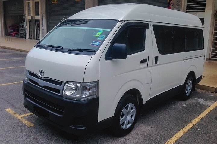 Tawau Airport 1 Way Shared Transfer from/to Semporna