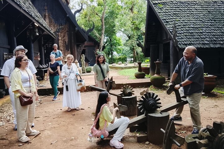 ChiangRai Guided 7 Major Sites+Buffet Lunch #All ticket included