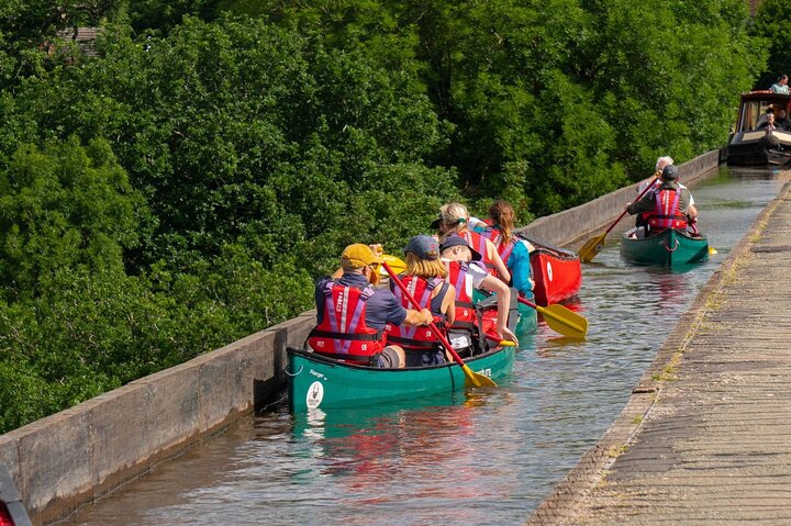 Pontcysyllte Aqueduct Canoe Tours in Llangollen