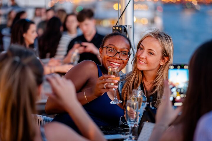 Unlimited Prosseccoo, Beer, Aperol & Limoncello Spritz Cruise