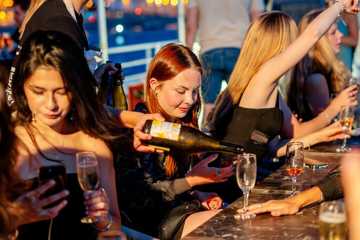 Unlimited Prosseccoo, Beer, Aperol & Limoncello Spritz Cruise