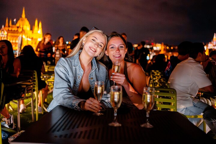 Unlimited Prosseccoo, Beer, Aperol & Limoncello Spritz Cruise