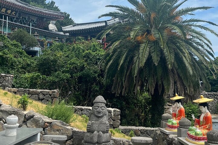 Jeju Southern UNESCO Full Day Tour with Mt.Halla