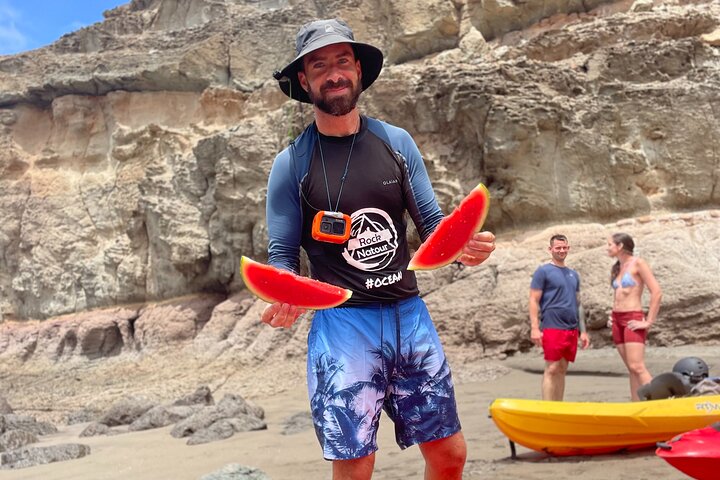 Kayaking Adventure Route with Snorkeling in Mogan Caves