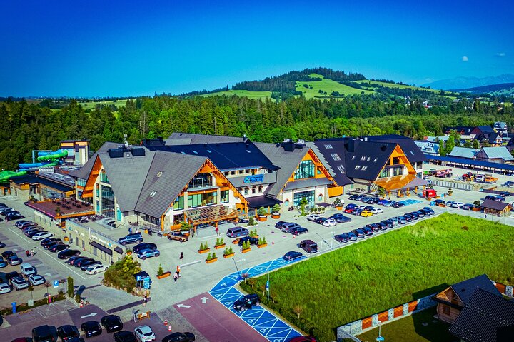 Krakow–Zakopane: Cable Car, Chocholow Baths, Cheese & Vodka